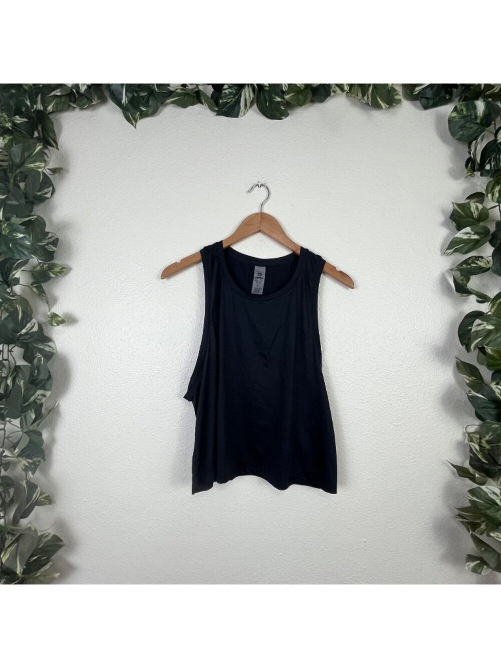 Mono B Athletic Sleeveless Wide Tank Opening Shirt Black NWT Women’s Size L